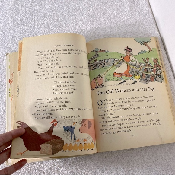 Vintage Favourite Stories Children's Book - Picture 13 of 14
